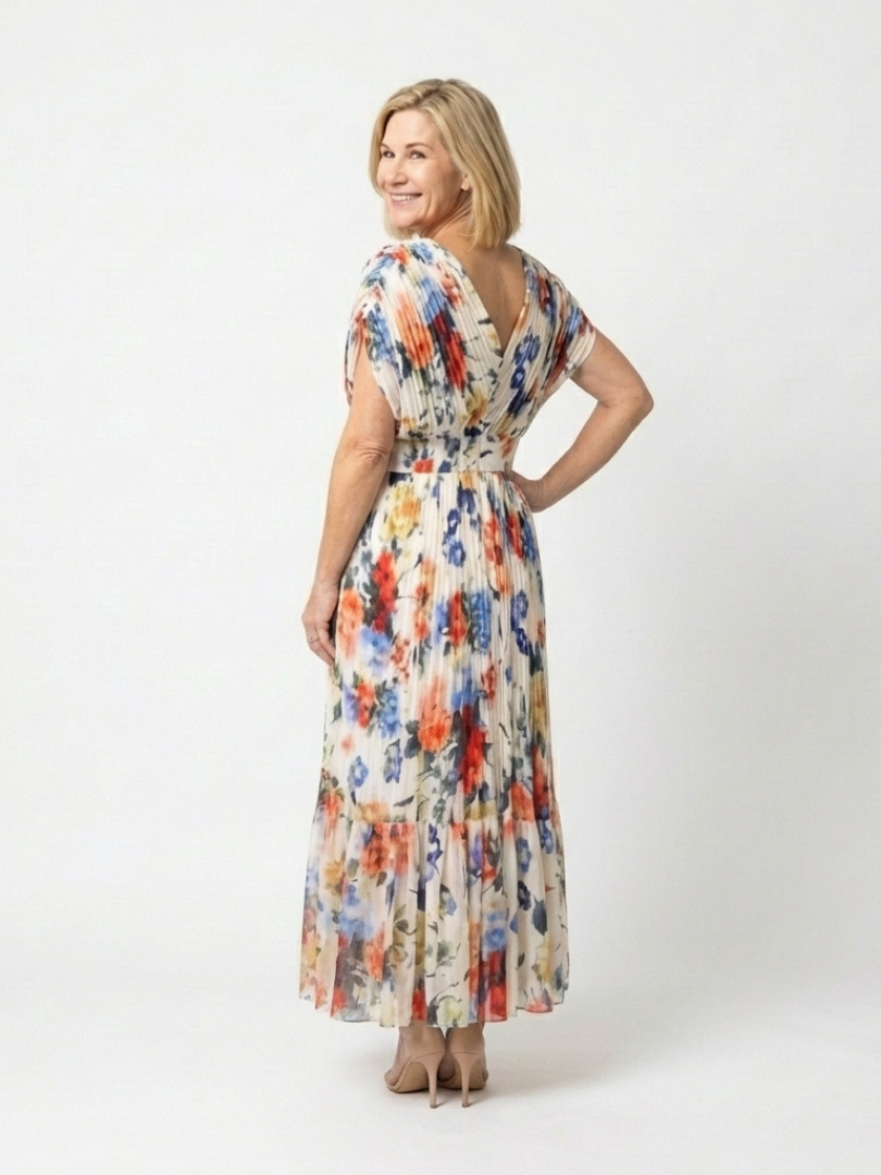 אורית | שמלת מידי בקפלים עם מחשוף V