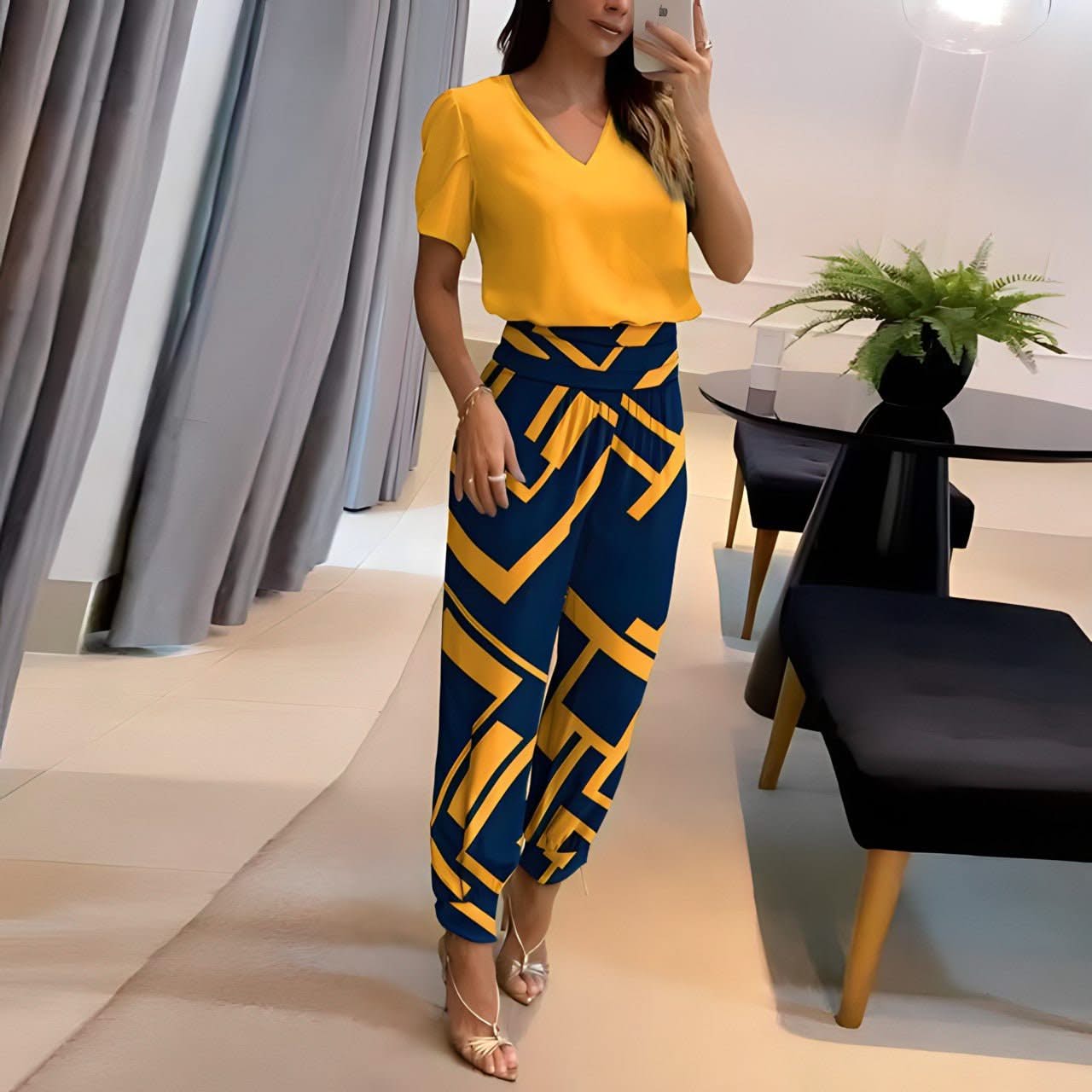 רעות | סט אופנתי בסגנון עכשווי